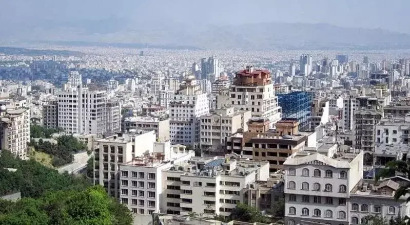 ولنجک در نزدیکی تله‌کابین توچال قرار دارد و چشم‌اندازی فوق‌العاده از تهران و کوهستان دارد.